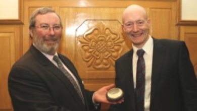 chris heaton right presents christopher jewitt with a bowl made by suzi horan to commemorate his 6 years service as chairman of sheffield assay office